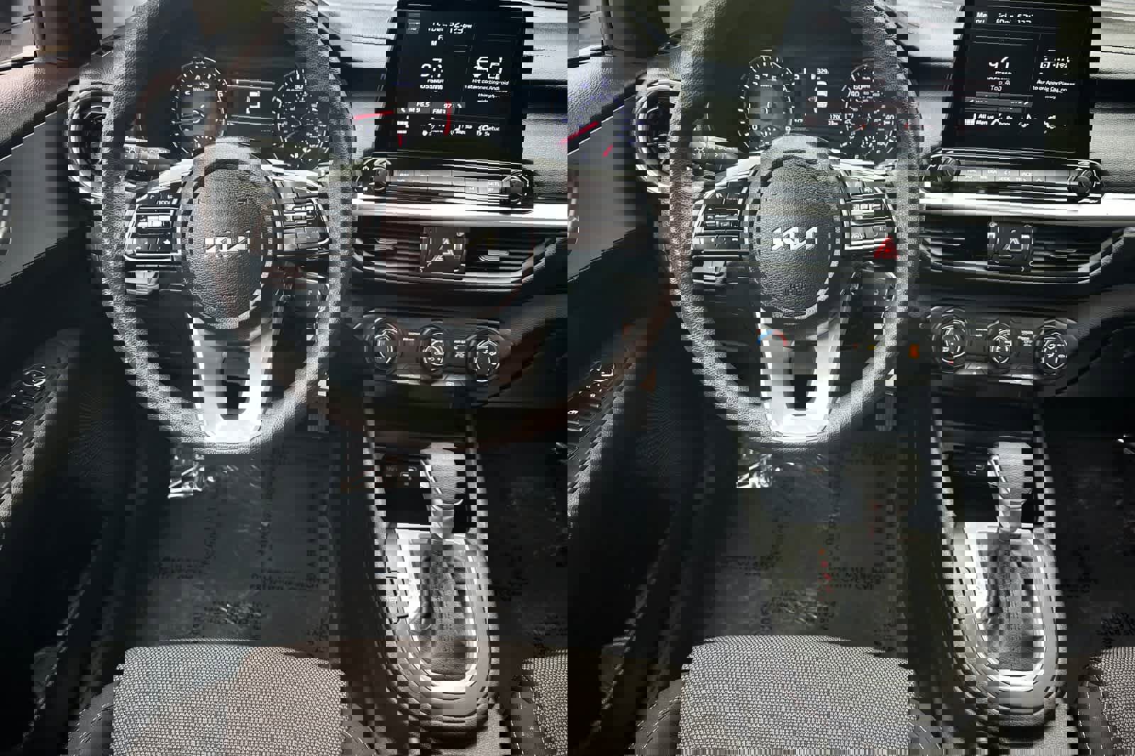 Used 2024 Kia Forte LXS image 15