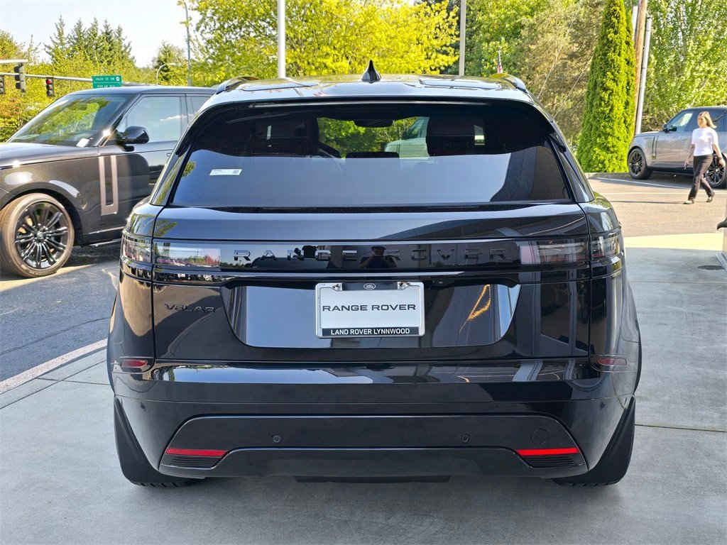 New 2026 Land Rover Range Rover Velar Dynamic SE image 6