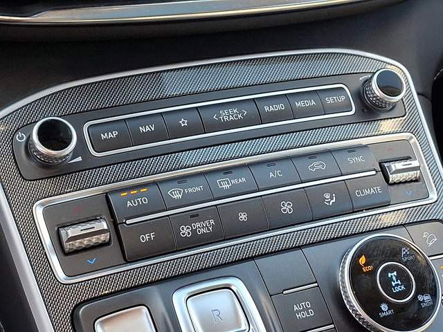 Certified 2022 Hyundai Santa Fe Limited w/ Cargo Package image 16