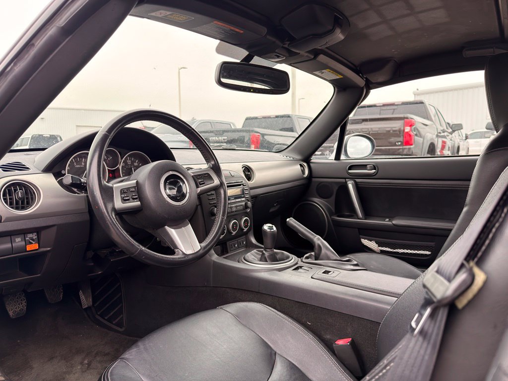 Used 2011 MAZDA MX-5 Miata Grand Touring w/ Premium Pkg RWD image 7