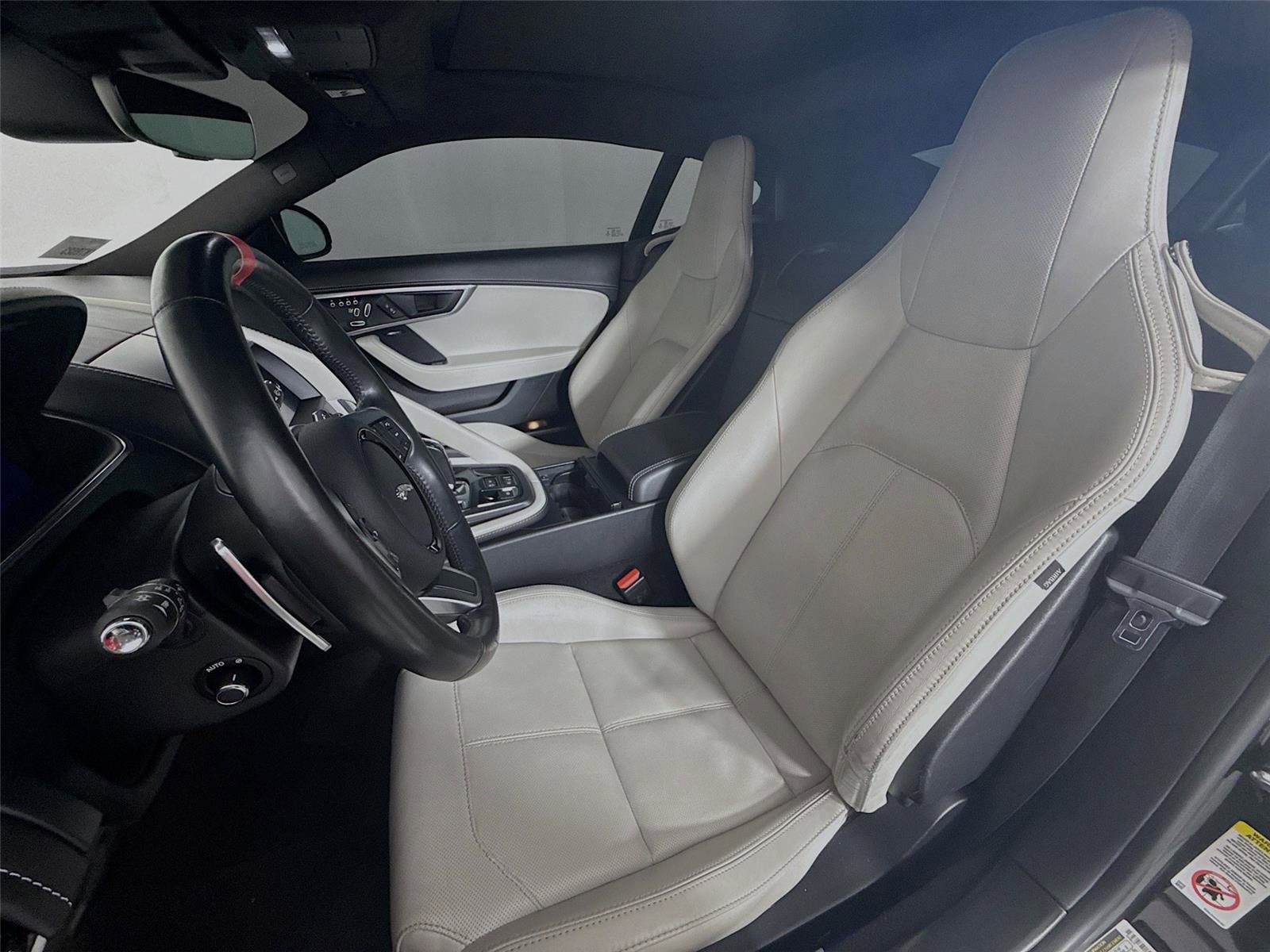 Used 2022 Jaguar F-TYPE Coupe image 9