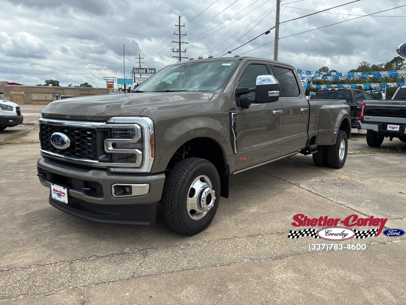 New 2026 Ford F350 Platinum w/ Platinum Plus Package AWD/4WD image 9