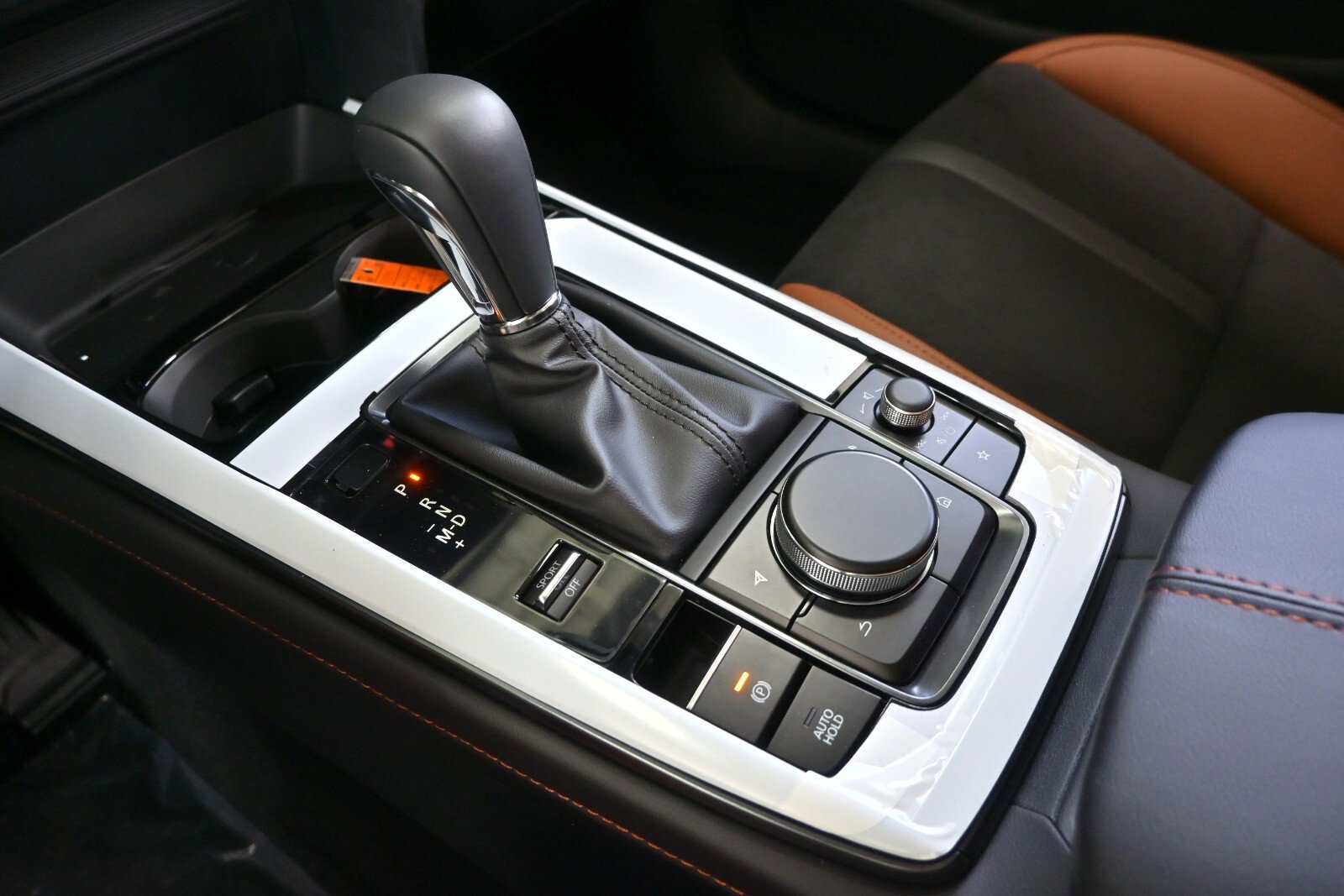 New 2025 MAZDA CX-30 Carbon image 22