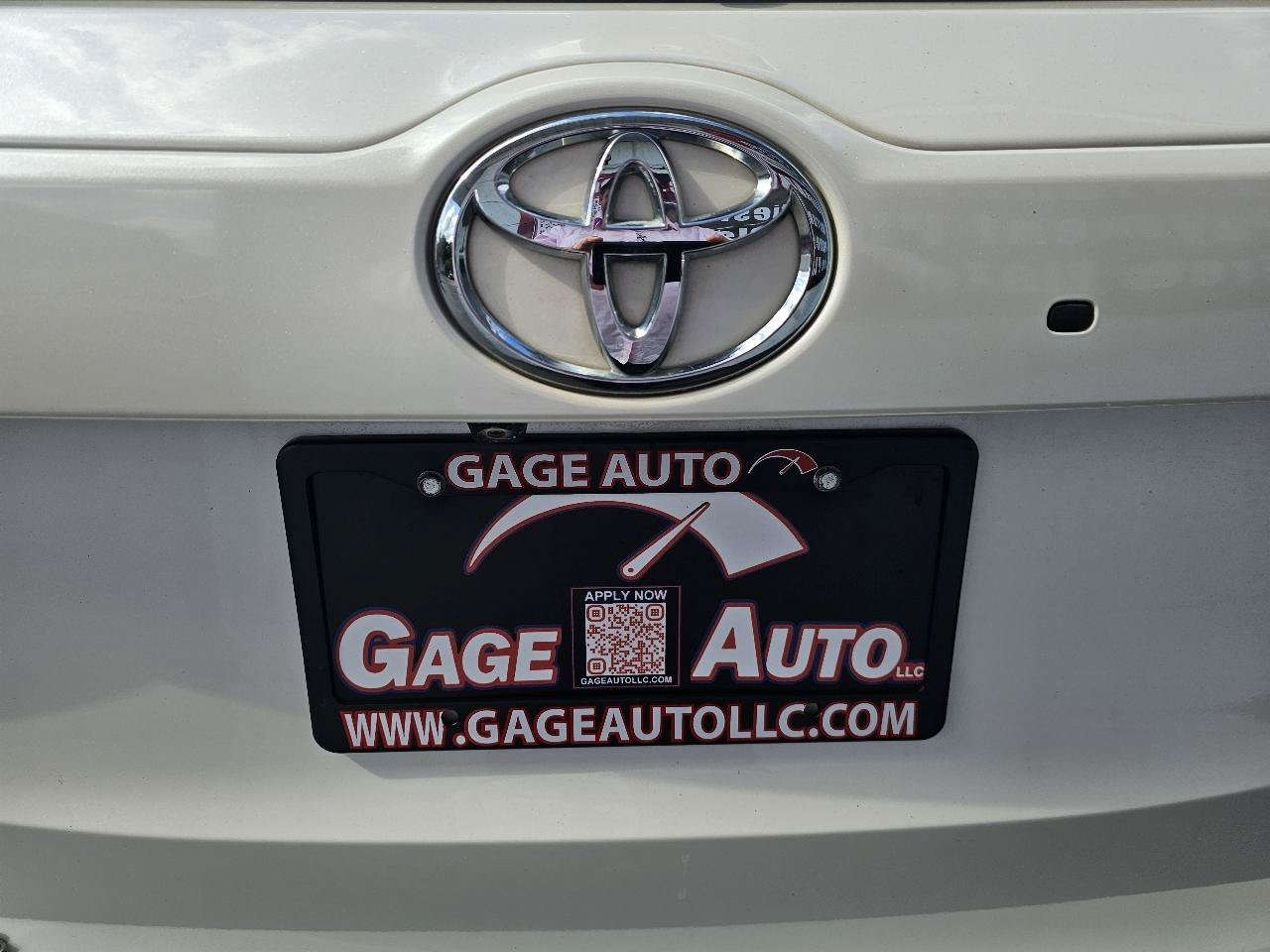 Used 2011 Toyota Avalon FWD image 25