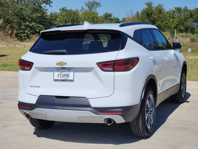 New 2025 Chevrolet Blazer LT w/ Convenience Package FWD image 5