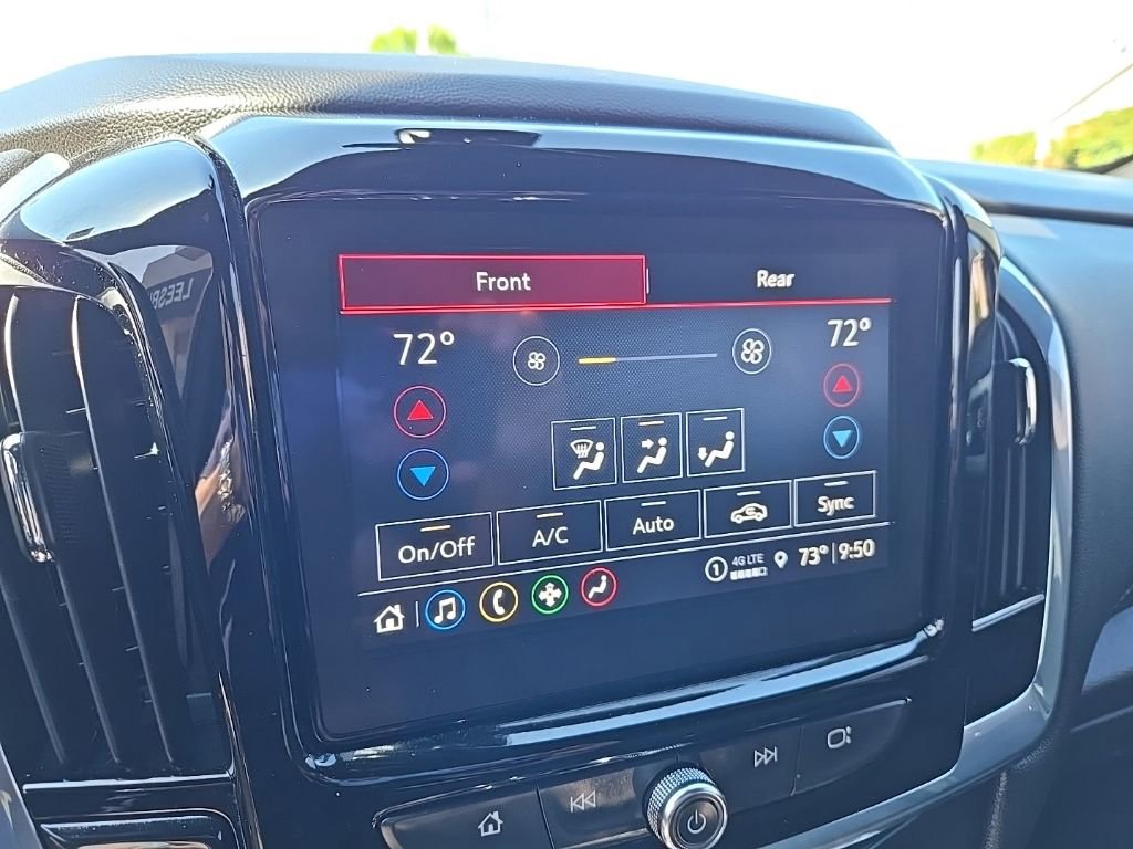 Used 2023 Chevrolet Traverse LT FWD image 32