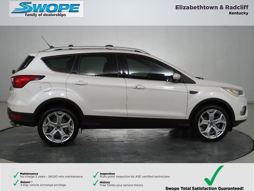 Used 2019 Ford Escape Titanium image 3