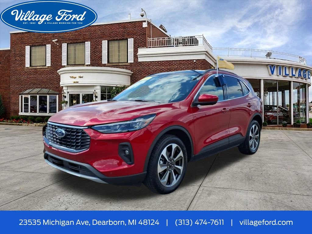 Certified 2024 Ford Escape Platinum image 1