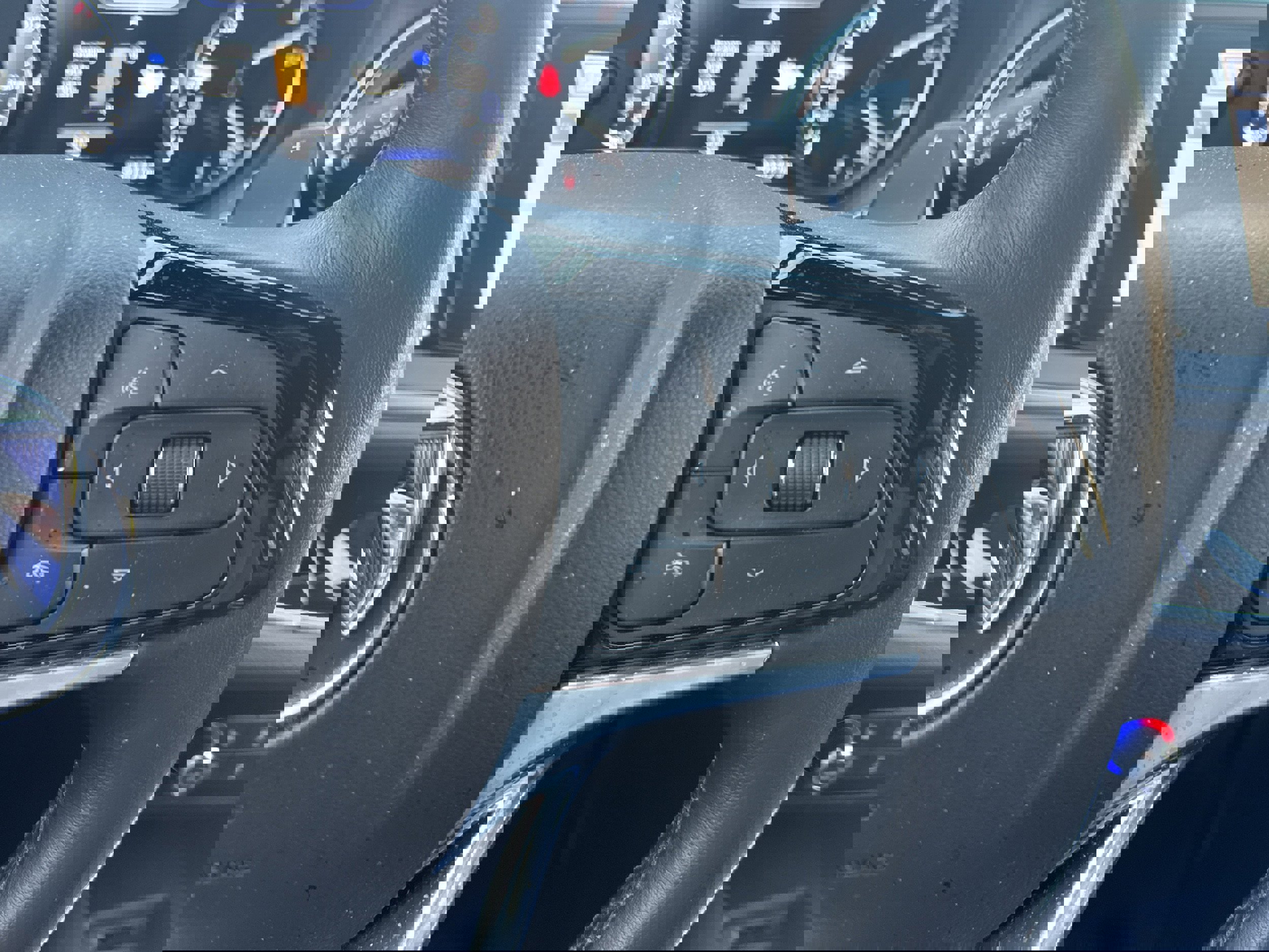 Used 2023 Buick Enclave Avenir w/ Avenir Technology Package image 33