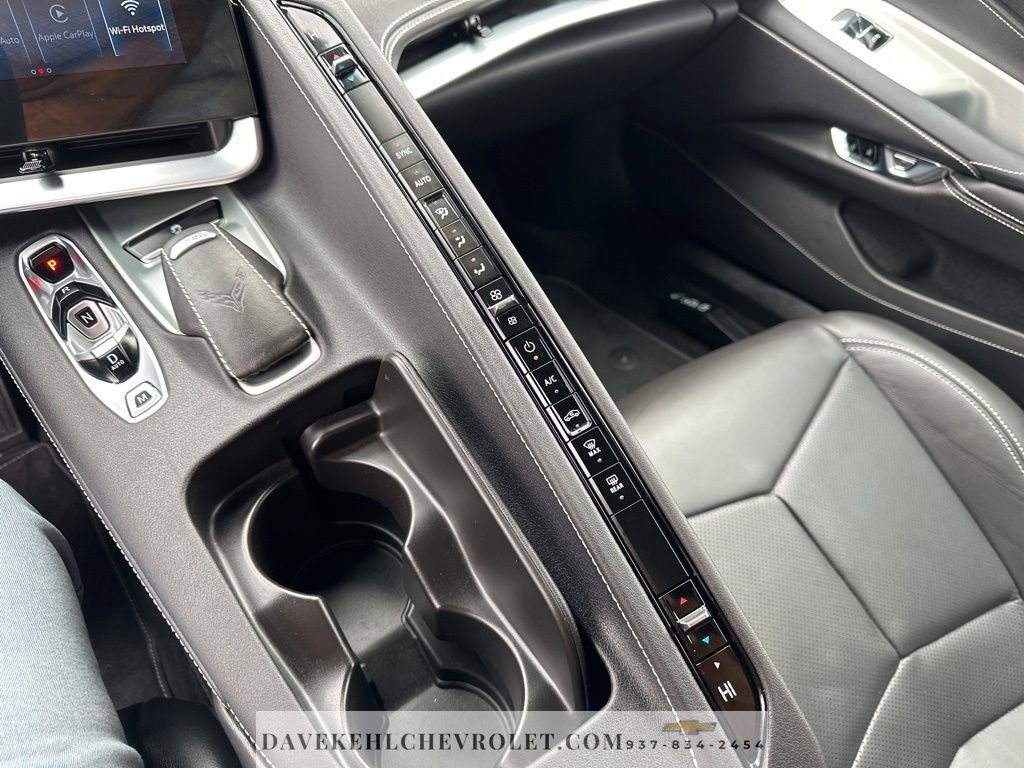 Used 2025 Chevrolet Corvette Stingray Coupe w/ 1LT image 16