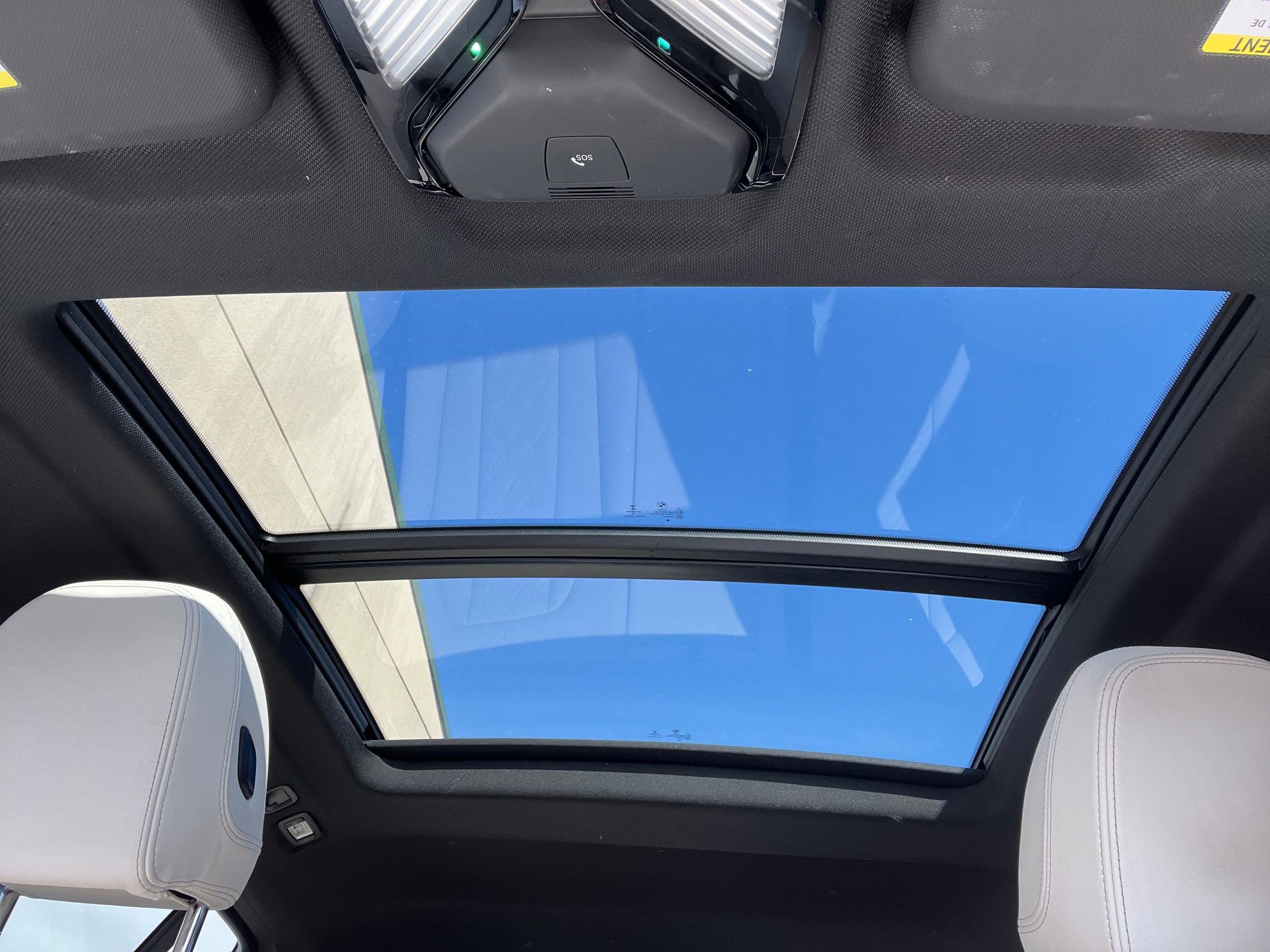 Used 2021 BMW X4 xDrive30i w/ M Sport Package image 12