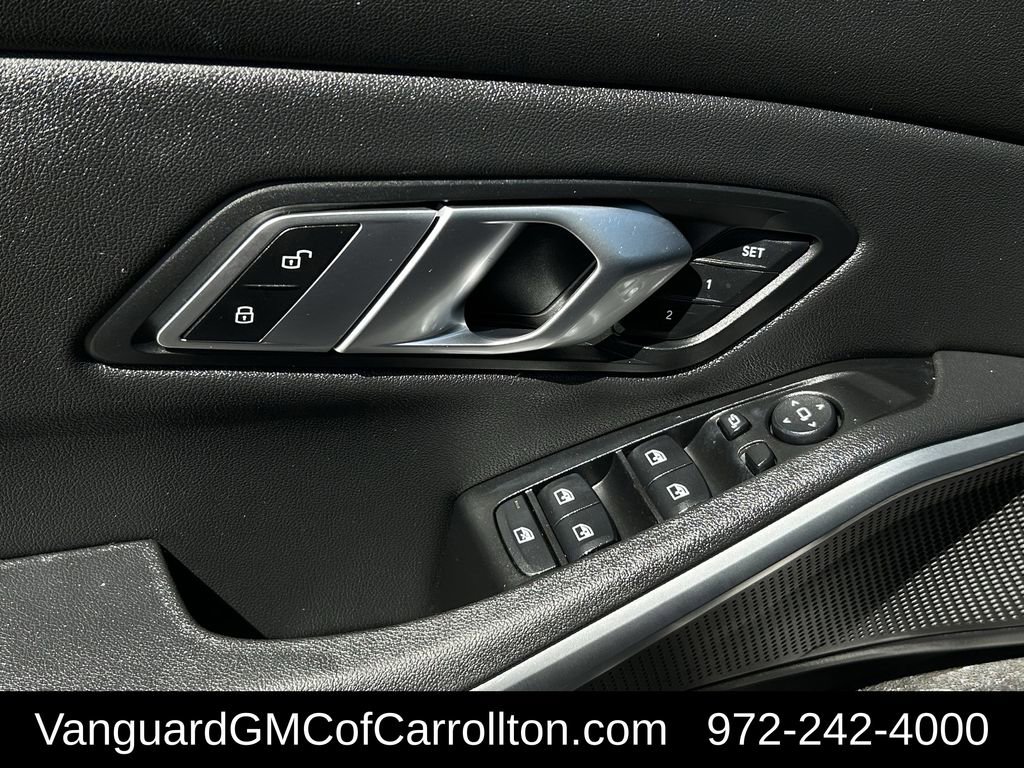 Used 2020 BMW 330i Sedan w/ Premium Package image 27