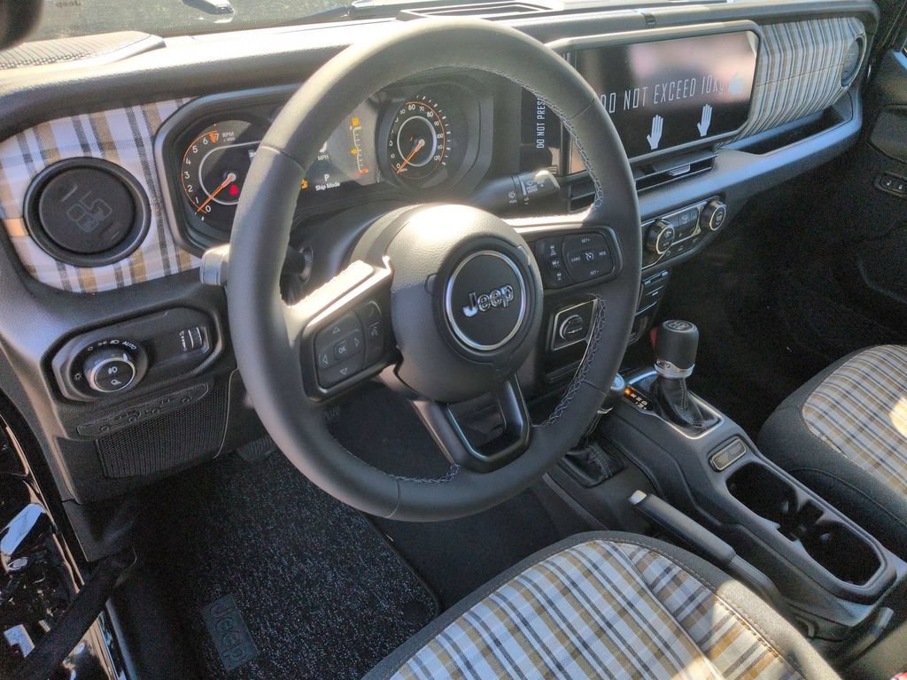 New 2026 Jeep Gladiator Sport AWD/4WD image 15
