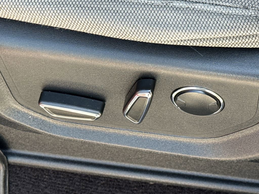 Used 2016 Ford F150 XLT w/ Equipment Group 302A Luxury image 23