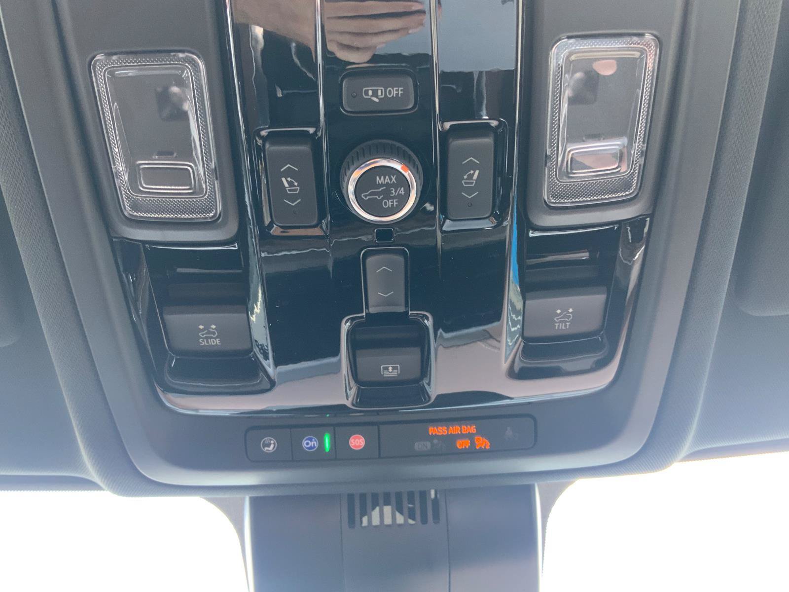 New 2026 Chevrolet Suburban High Country AWD/4WD image 32