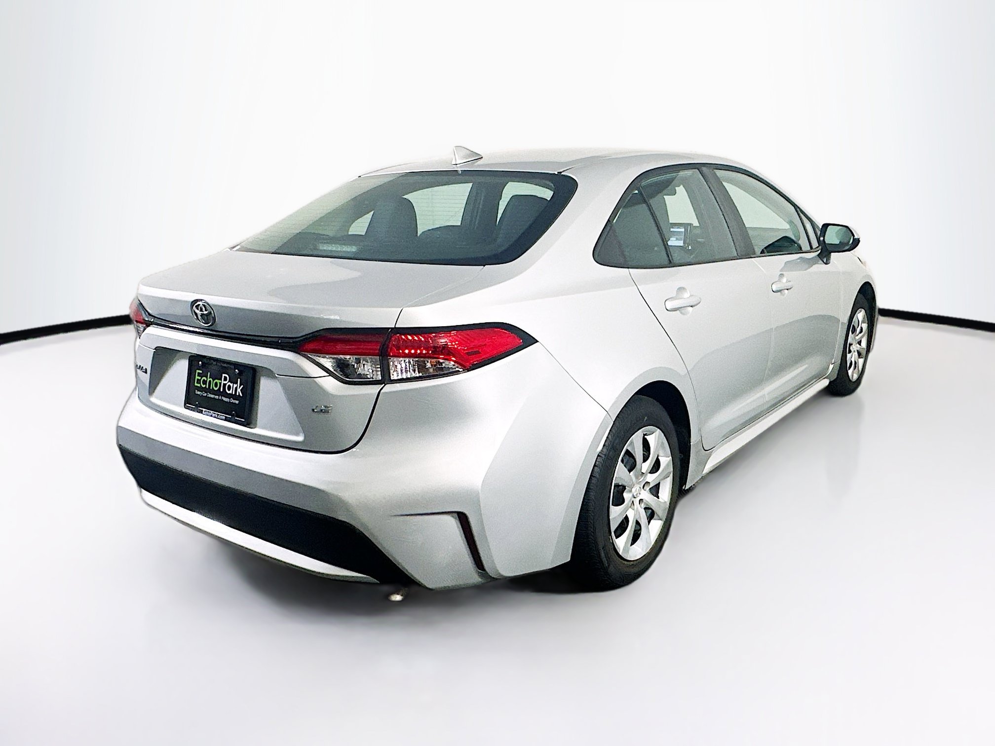 Used 2022 Toyota Corolla LE FWD image 9