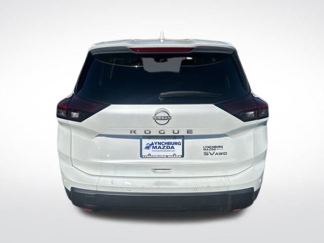 Used 2024 Nissan Rogue SV image 5