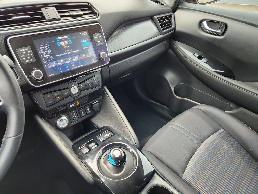 Certified 2025 Nissan Leaf SV Plus FWD image 16