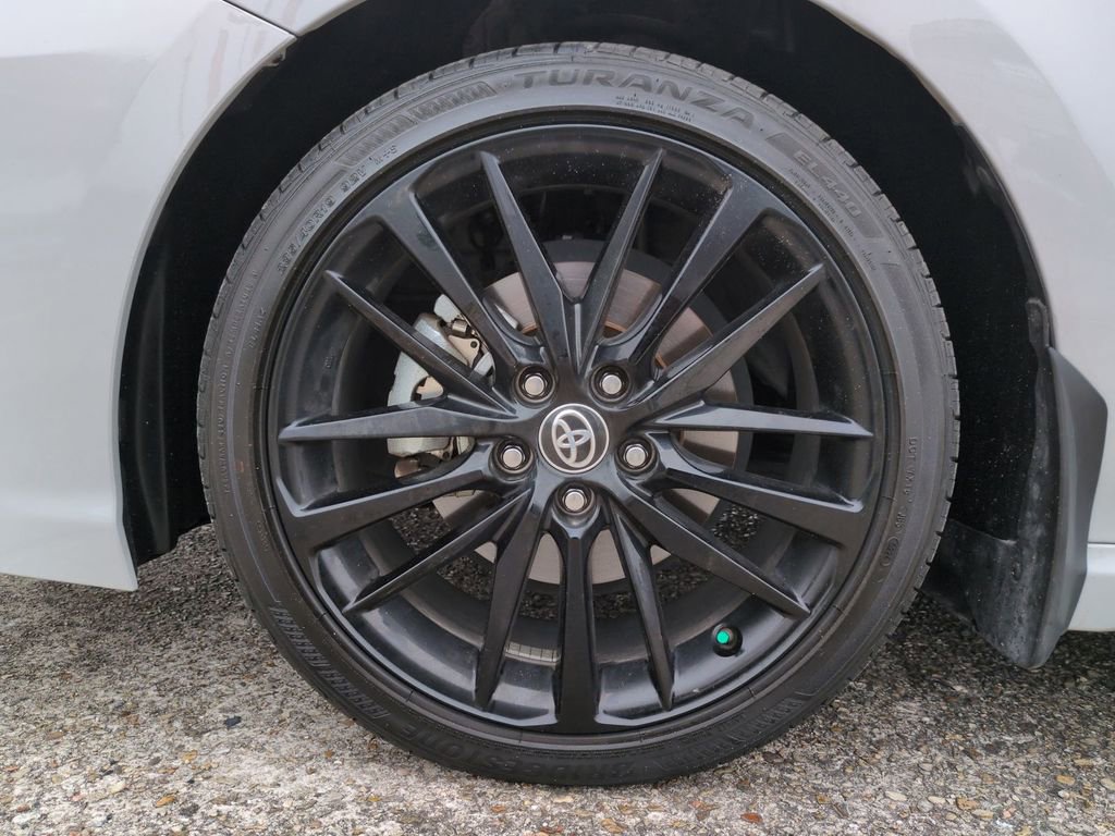 Used 2024 Toyota Camry XSE FWD image 12
