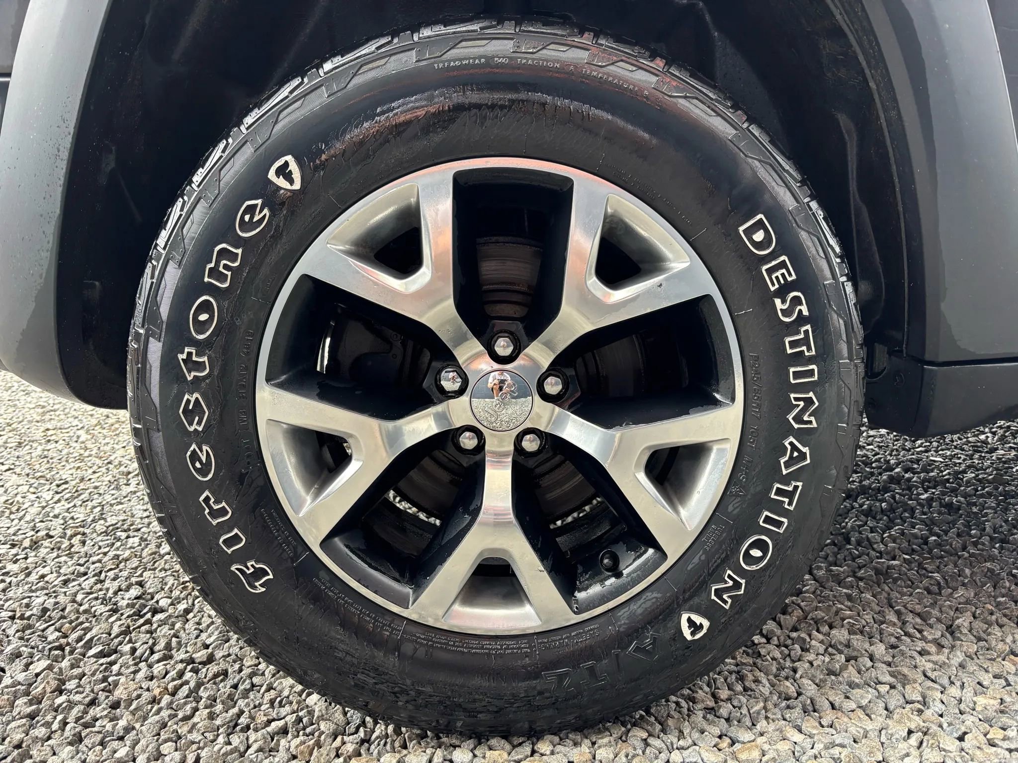 Used 2014 Jeep Cherokee Trailhawk w/ Comfort/Convenience Group image 7