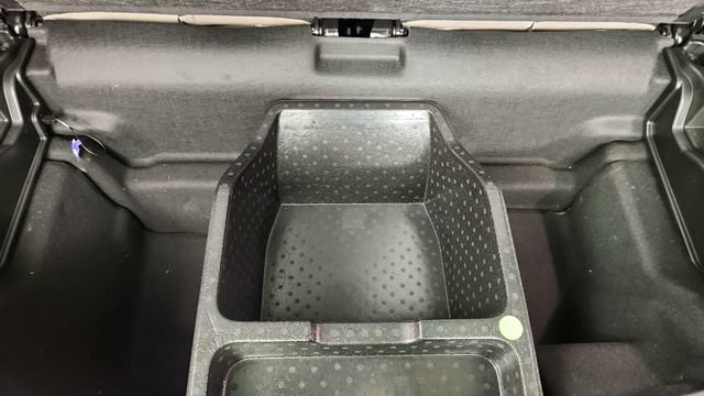 New 2026 Volvo EX90 Plus AWD/4WD image 42
