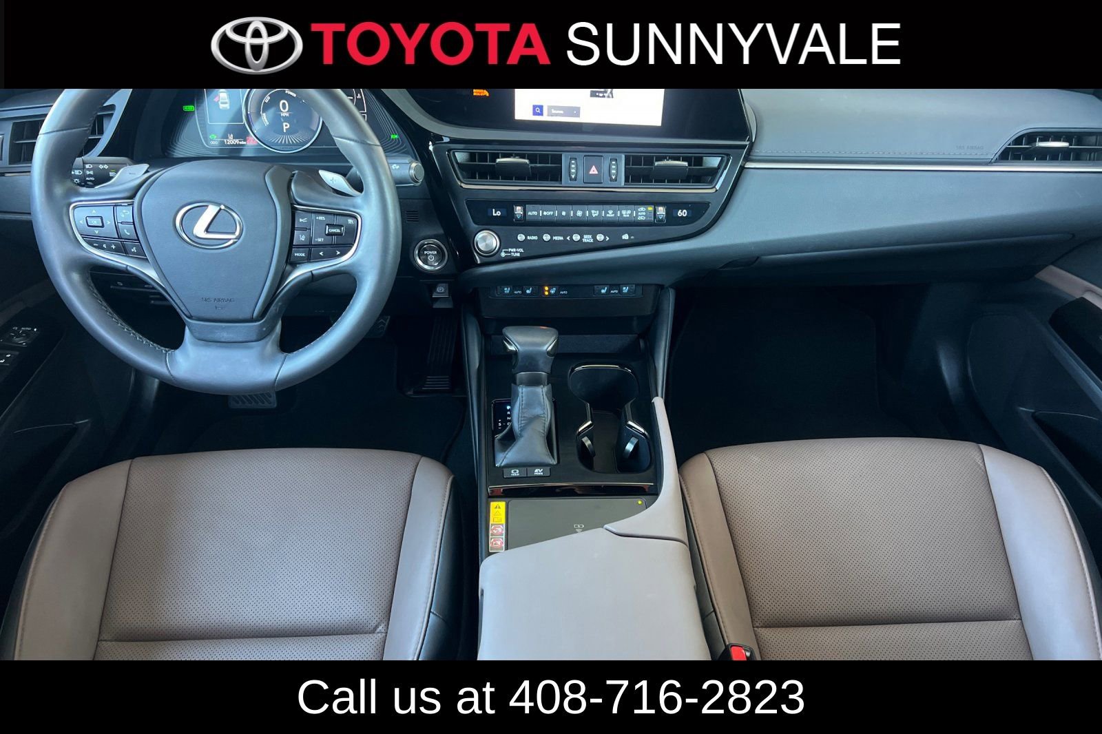 Used 2025 Lexus ES 300h w/ Premium Package image 4