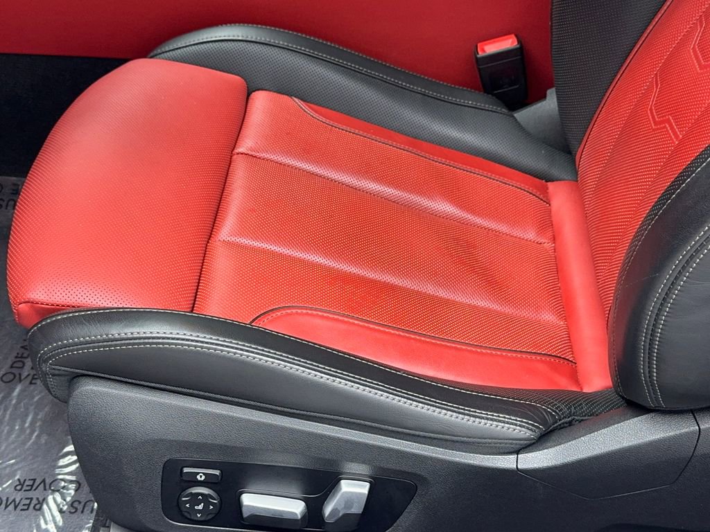 Used 2023 BMW 840i Coupe w/ M Sport Professional Package image 40