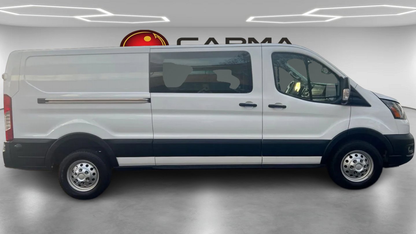 Used 2024 Ford Transit 250 Low Roof AWD image 4
