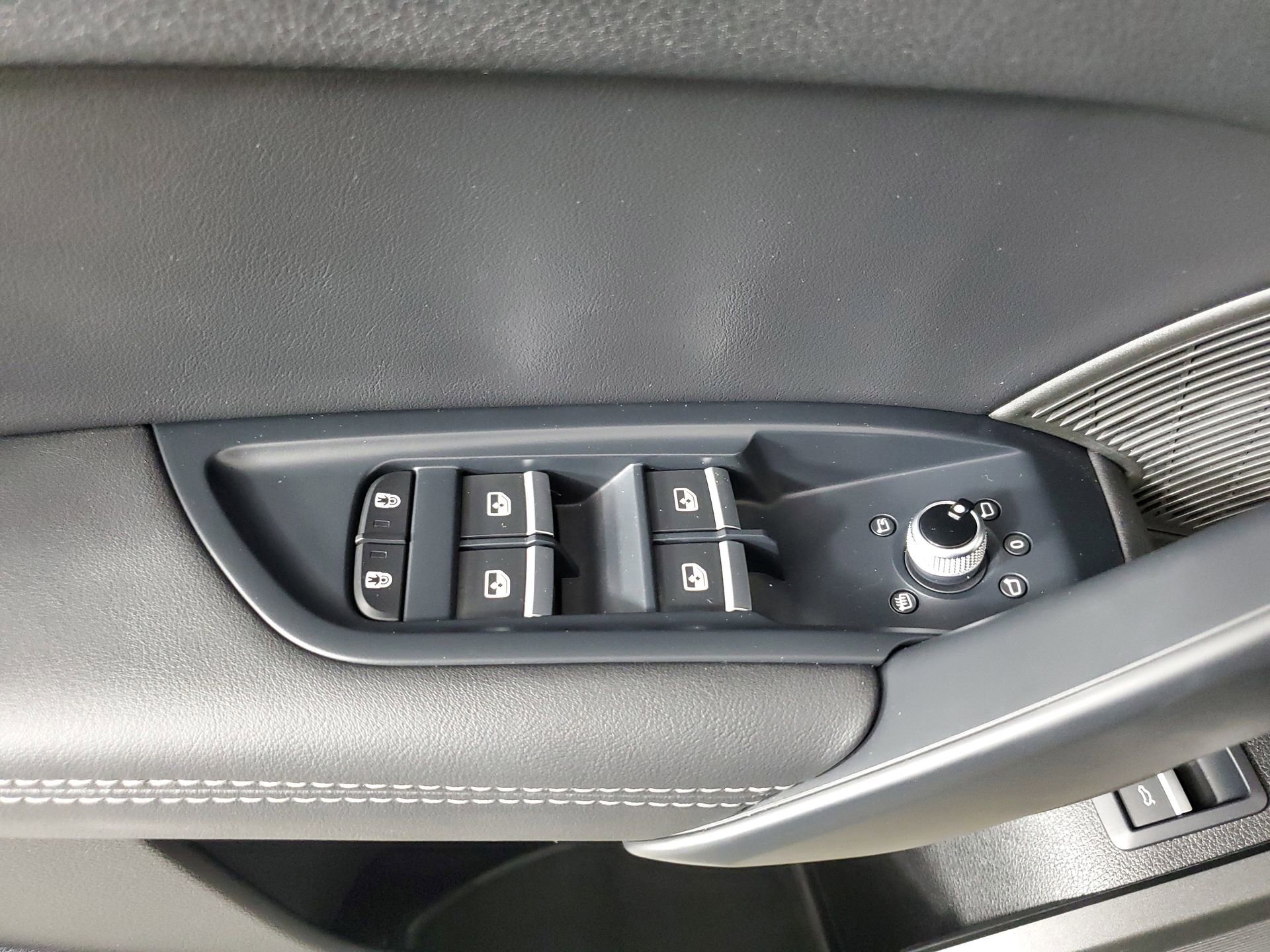 Certified 2024 Audi Q5 2.0T Premium Plus image 31