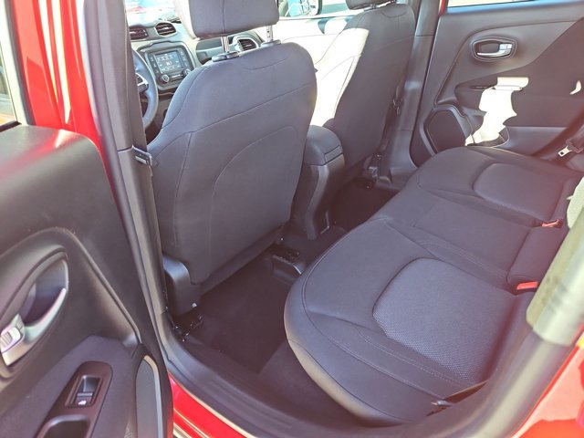 Used 2020 Jeep Renegade Sport w/ Sport Appearance Group FWD image 17