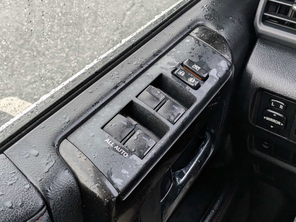 Used 2020 Toyota 4Runner Venture w/ Moonroof Package AWD/4WD image 19