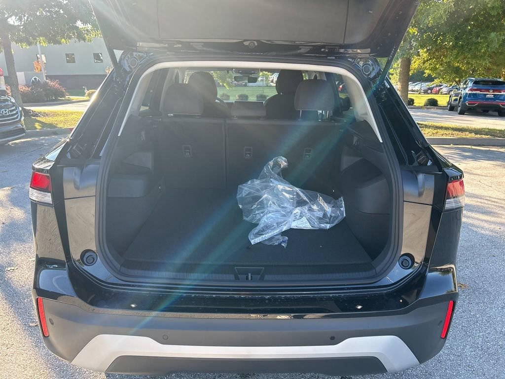 New 2026 Volkswagen Tiguan S FWD image 7