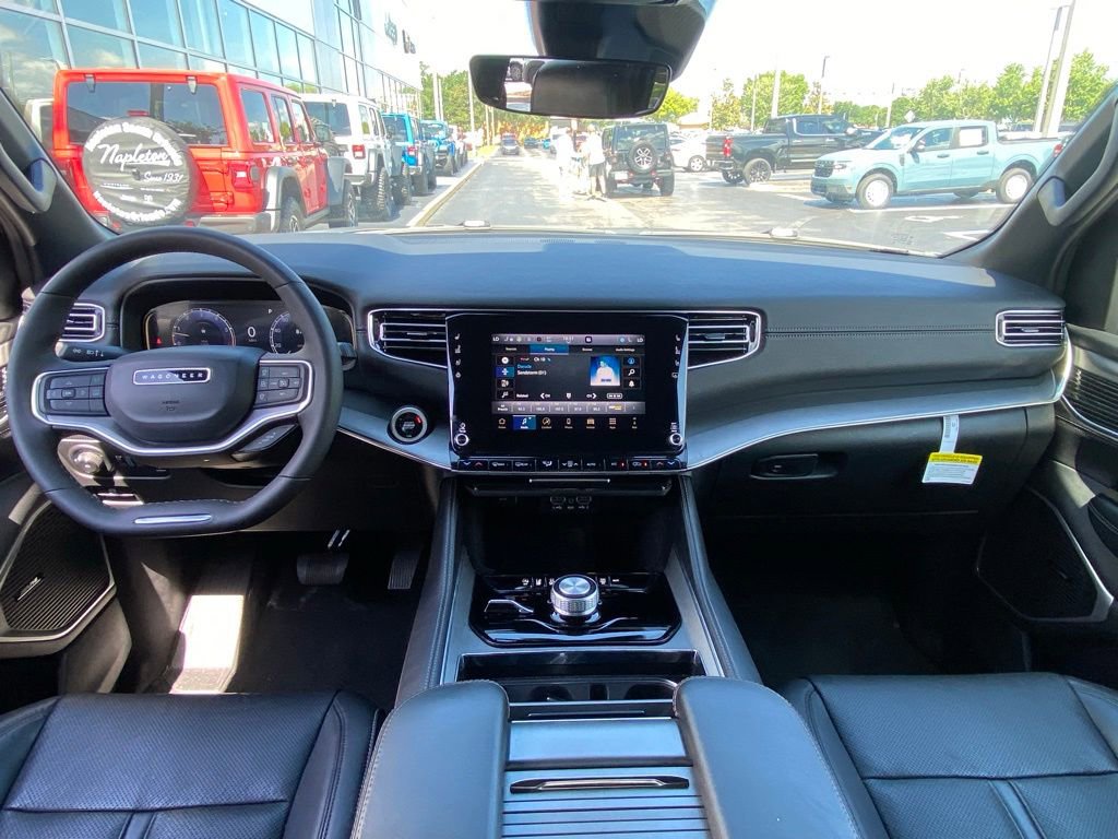 Used 2024 Jeep Wagoneer Series II AWD/4WD image 17