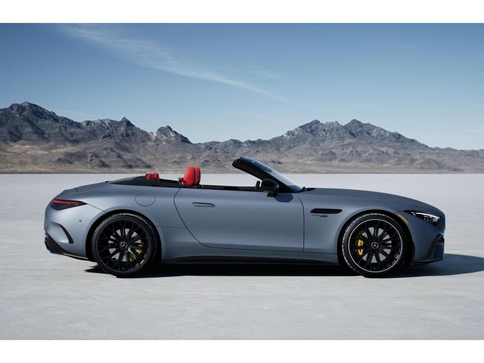 New 2026 Mercedes-Benz SL 63 AMG 4MATIC image 2
