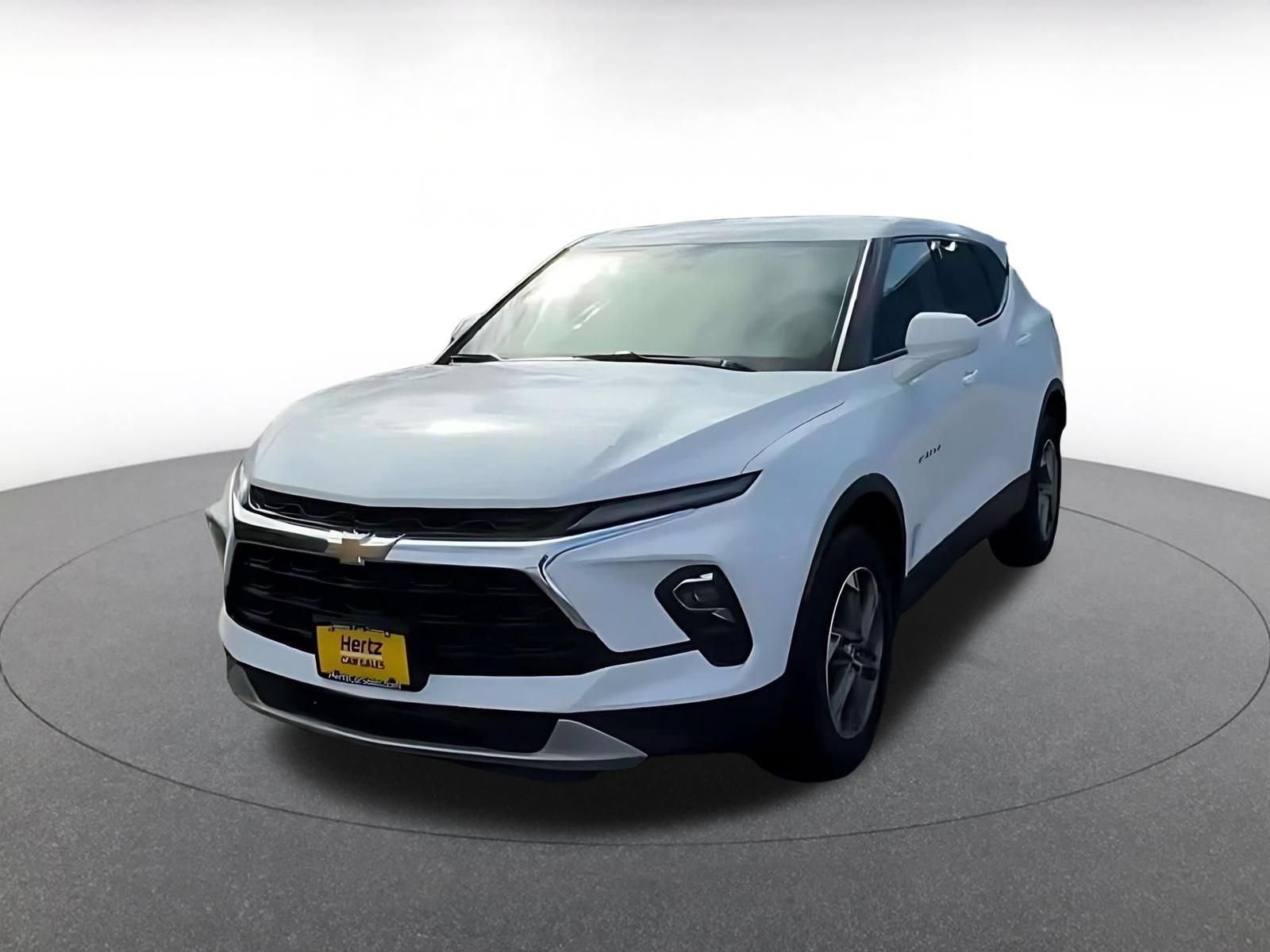 Used 2025 Chevrolet Blazer LT FWD image 6