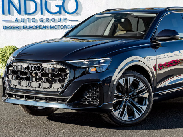 Used 2024 Audi Q8 Premium Plus AWD/4WD image 2