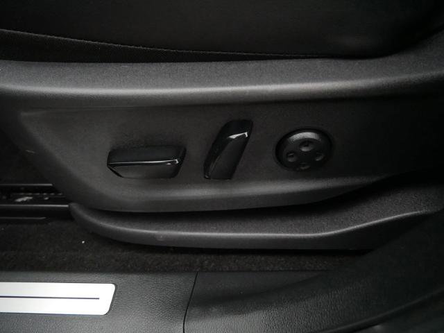 Certified 2023 Nissan Ariya AWD image 15