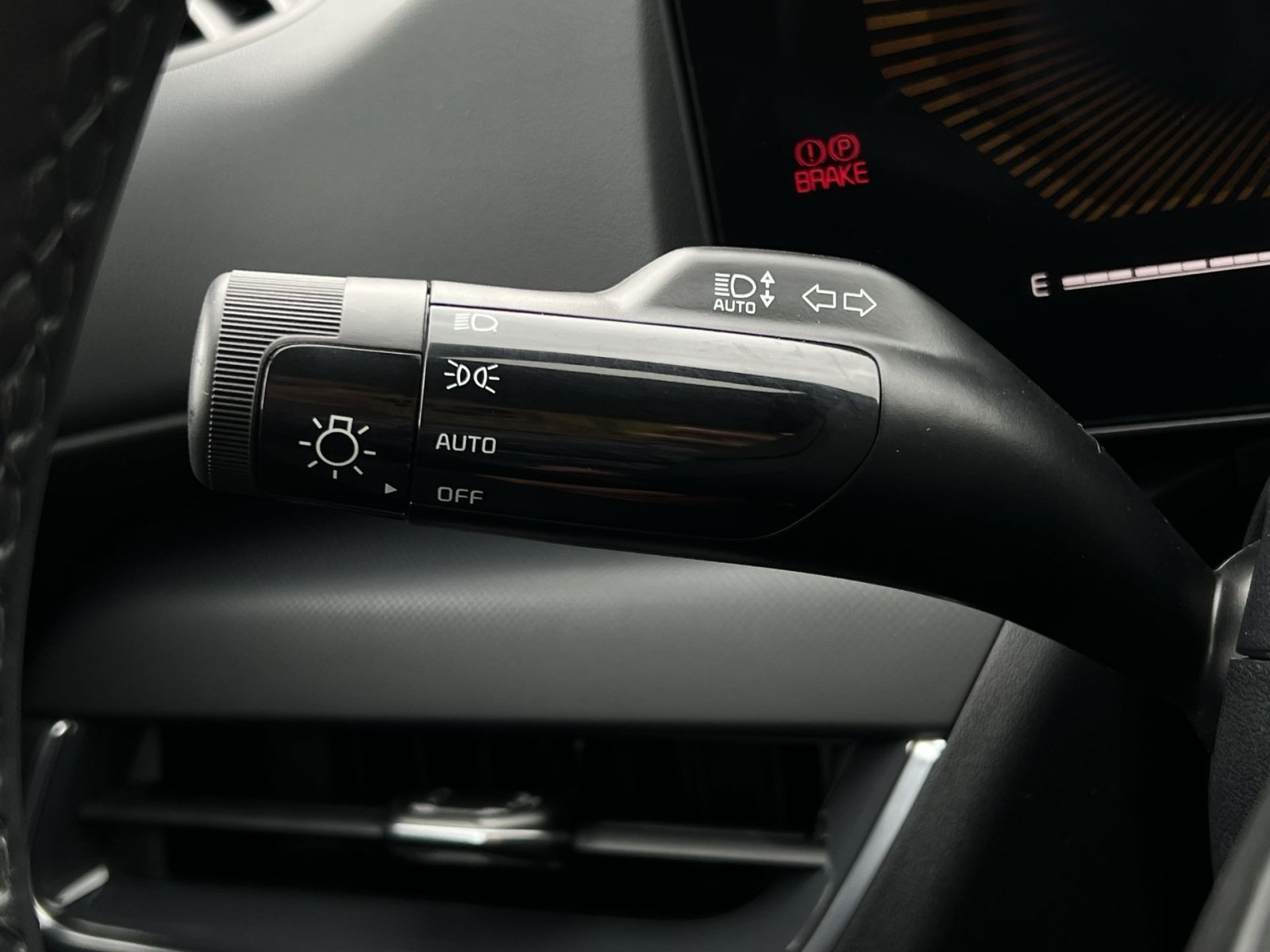 New 2026 Kia K4 GT-Line Turbo FWD image 28