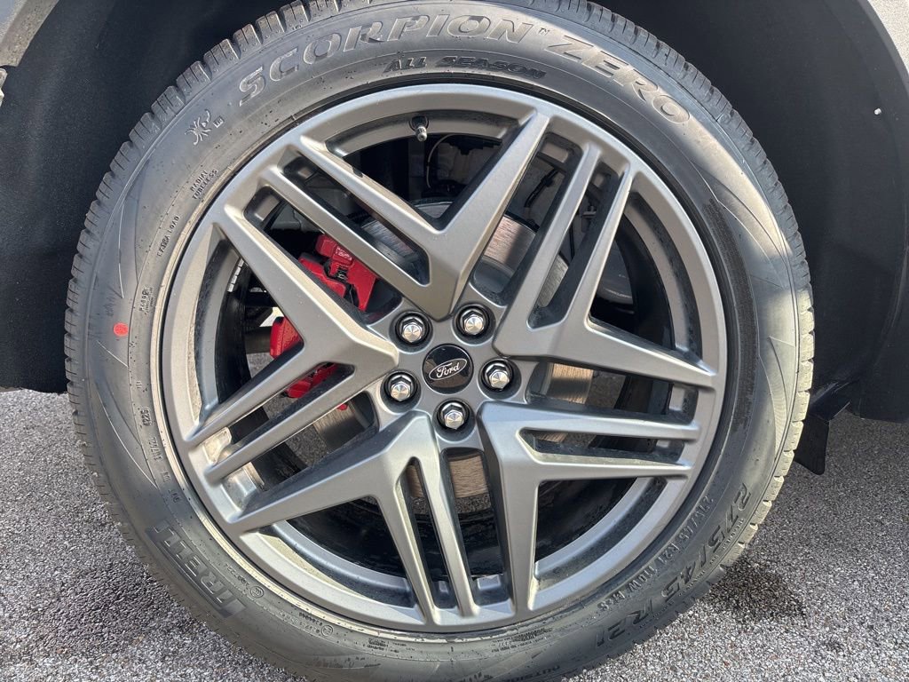 New 2026 Ford Explorer ST-Line w/ ST-Line Street Pack image 16