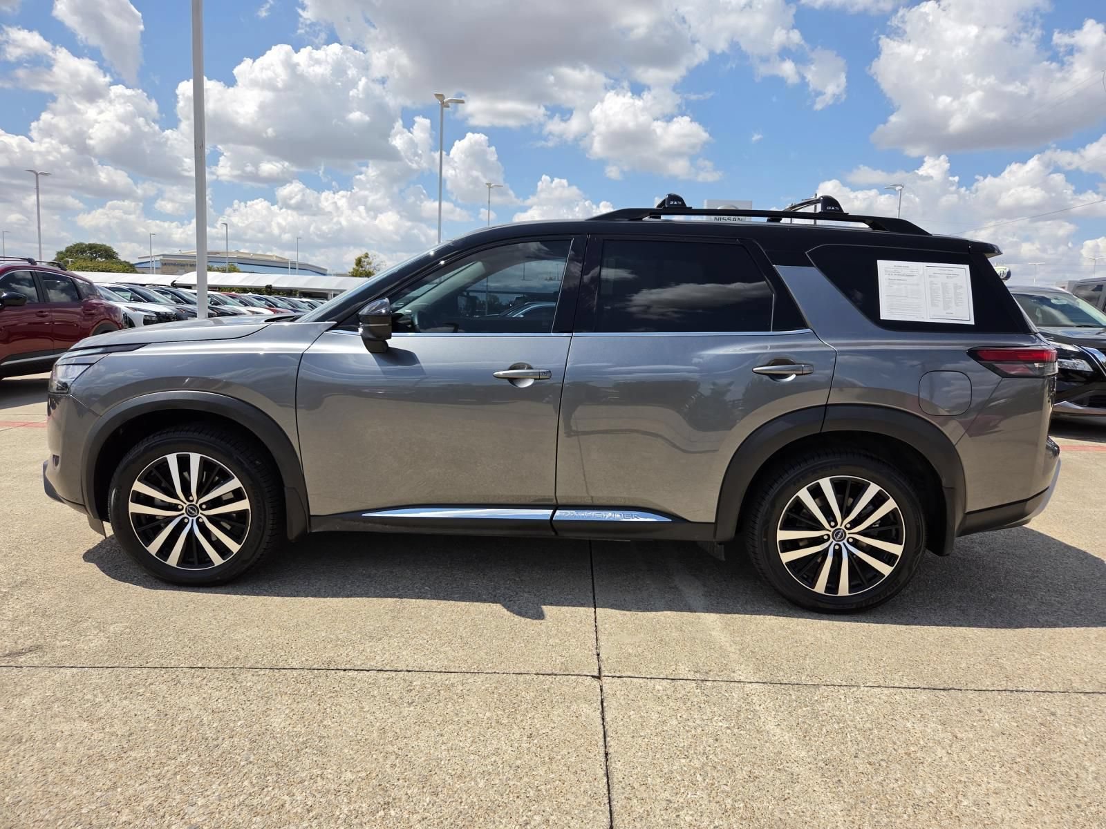 Certified 2024 Nissan Pathfinder Platinum FWD image 8