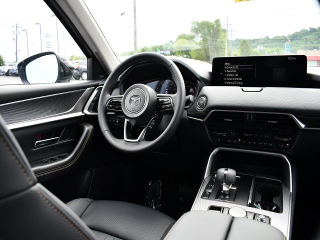 New 2025 MAZDA CX-70 Plug-In Hybrid w/ Premium Pkg image 21