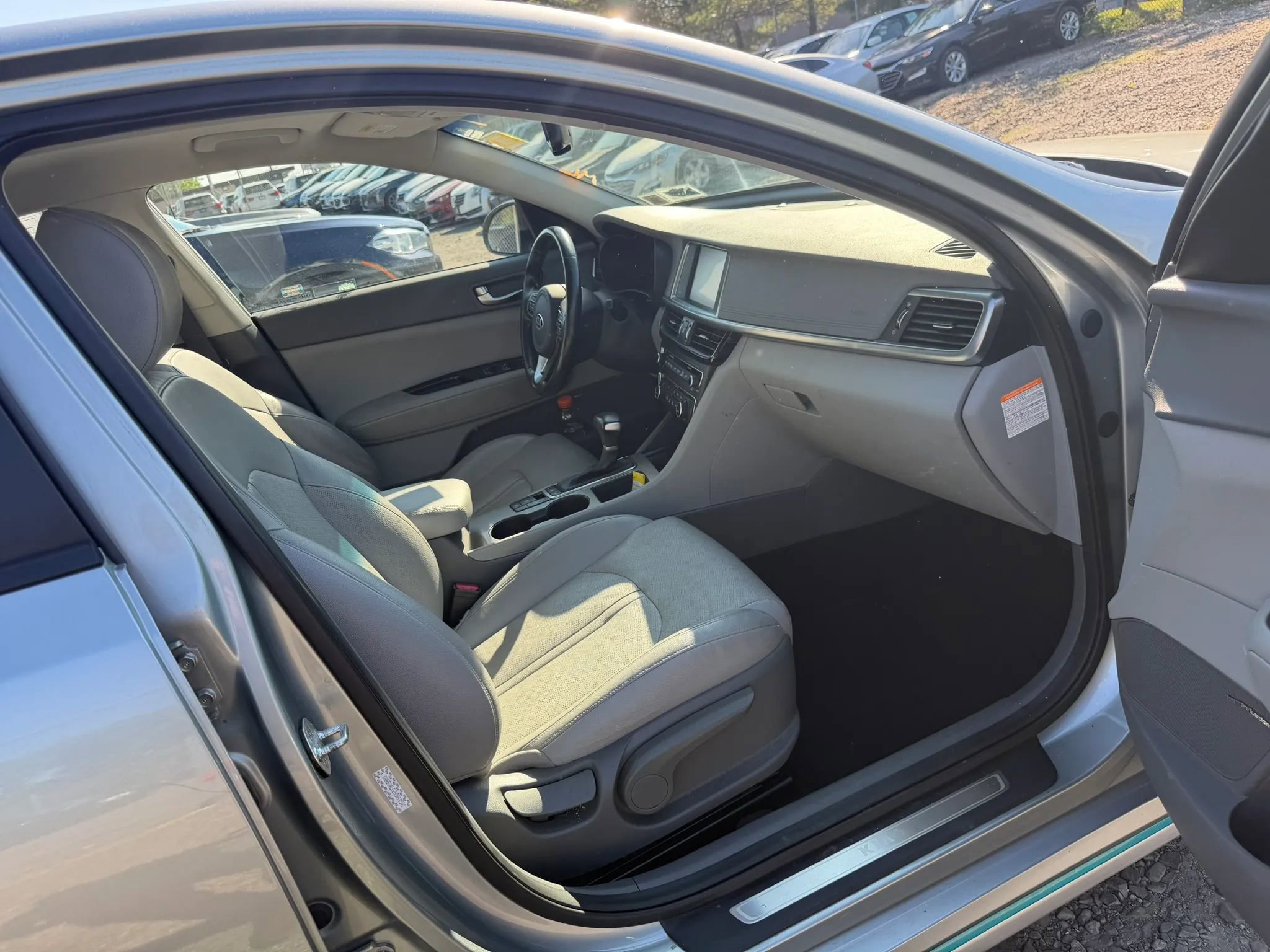 Used 2017 Kia Optima EX FWD image 28