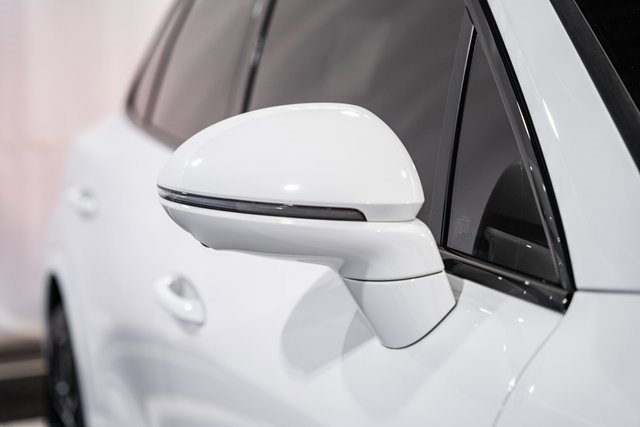 Used 2021 Porsche Cayenne Turbo image 12