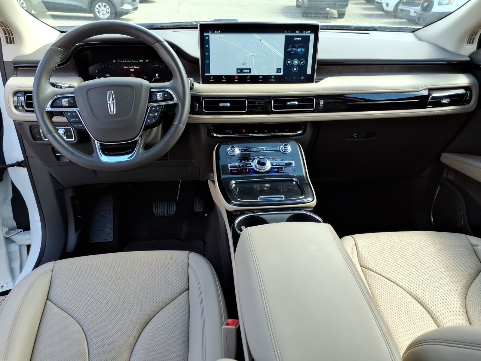 Used 2023 Lincoln Nautilus Reserve AWD/4WD image 15