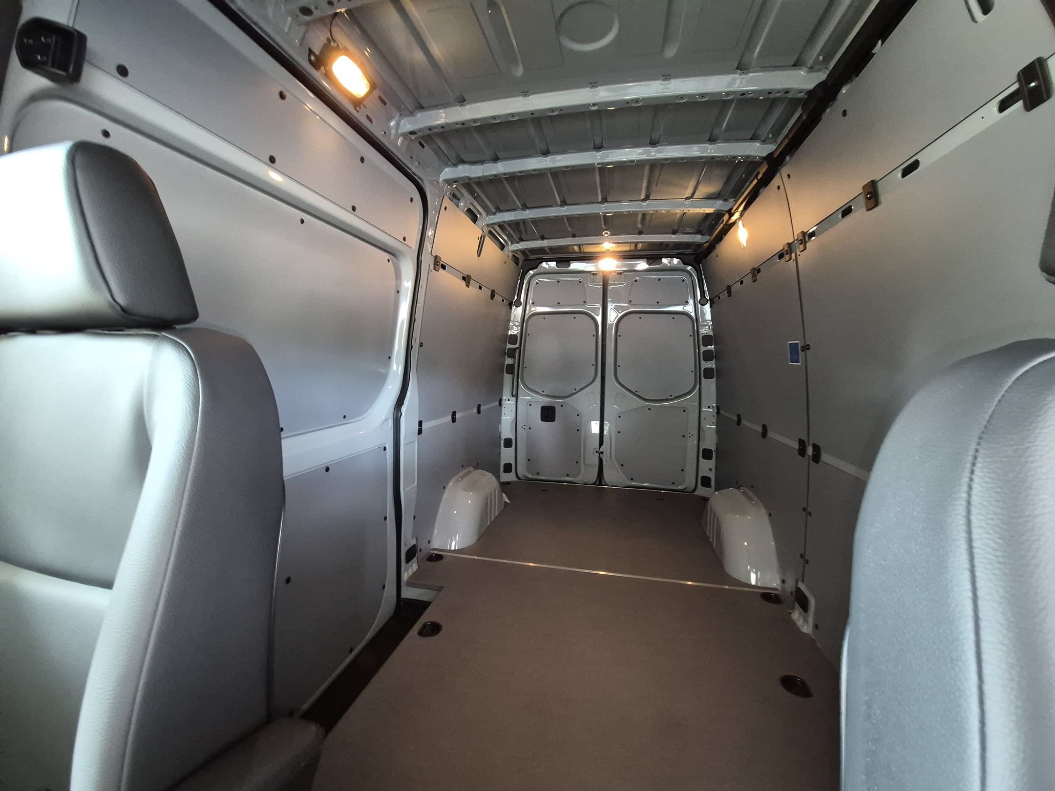 New 2026 Mercedes-Benz Sprinter 2500 image 28
