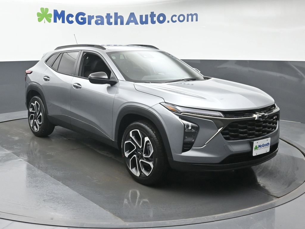 New 2026 Chevrolet Trax RS w/ Sunroof Package image 2