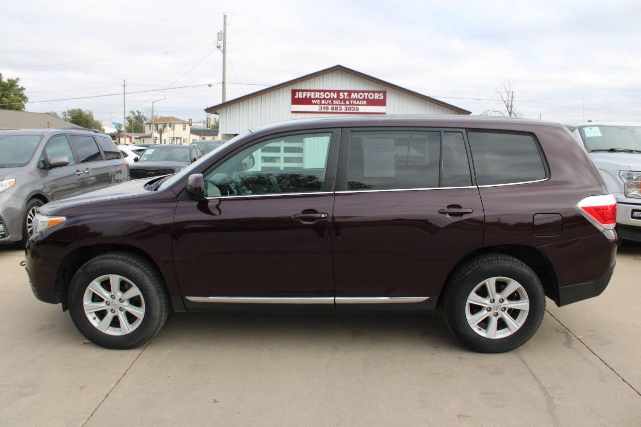 Used 2013 Toyota Highlander 4WD w/ Cold Weather Pkg image 1
