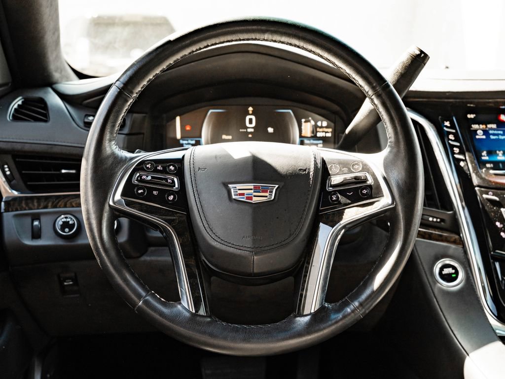 Used 2015 Cadillac Escalade Platinum image 44