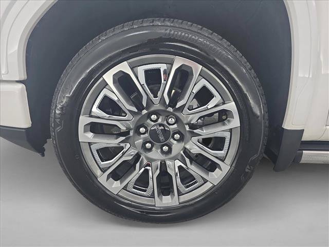 Used 2025 GMC Sierra 1500 Denali Ultimate AWD/4WD image 25