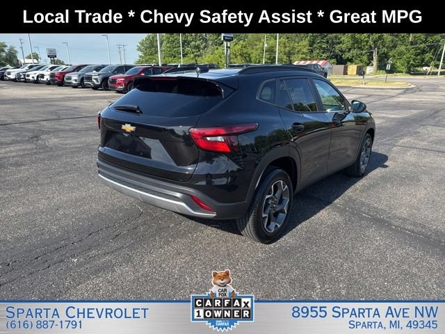 Used 2024 Chevrolet Trax LT FWD image 3